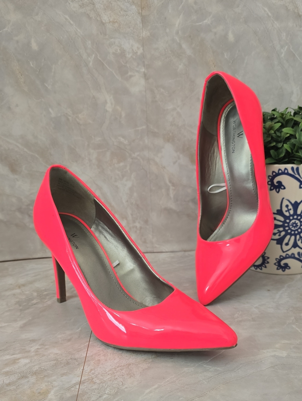 Worthington Zoe Pink Neon Patent Heels Pumps Sz 9